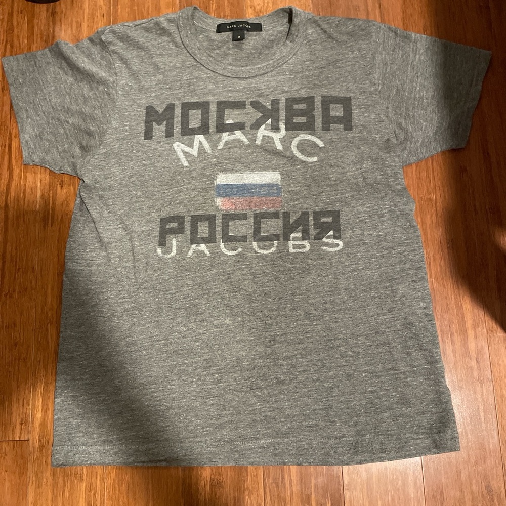 Marc Jacobs Gray Moscow Graphic Tee